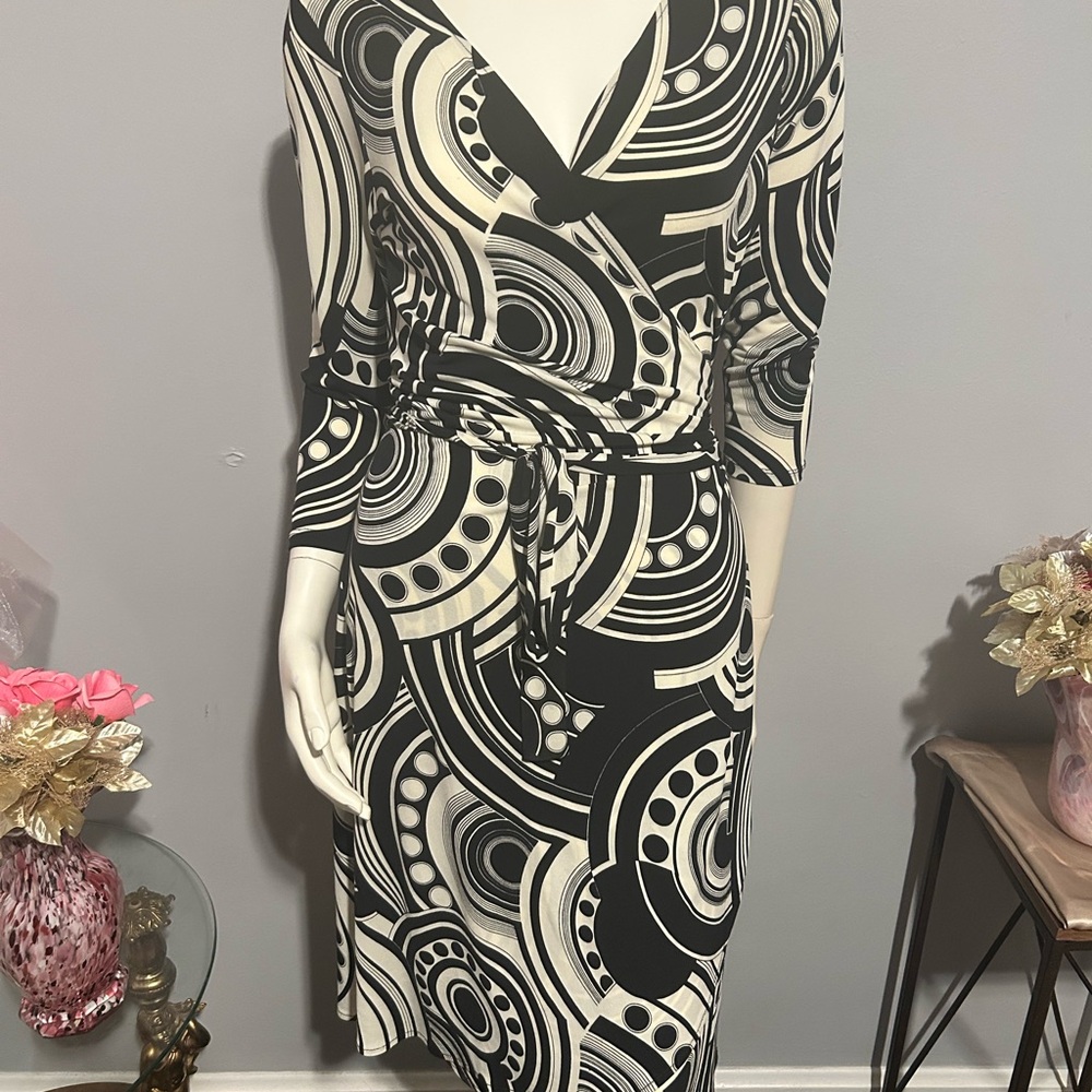 Black and White Patterned Women's Dress